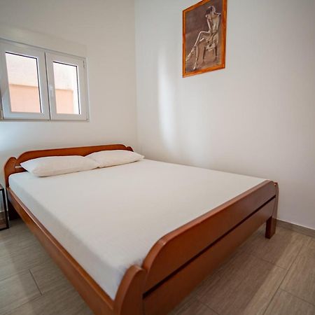 Apartmani Bonaca Tivat Exterior foto